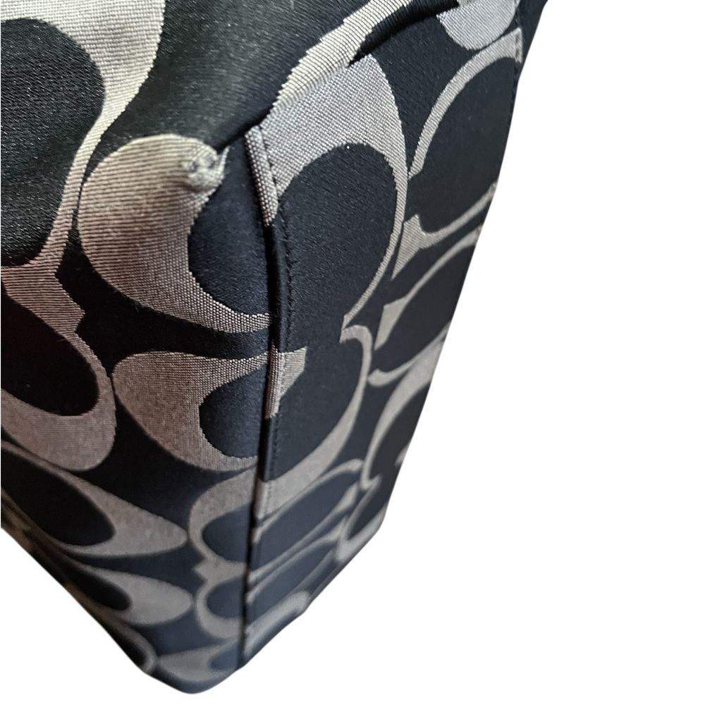 Coach Laura Signature Jacquard Canvas Tote bag - Picture 5 of 9